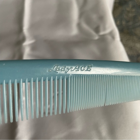 2 Vintage Lady Ace All Purpose Teal Comb And Black Pick Comb Plastic Made In USA - Picture 3 of 7